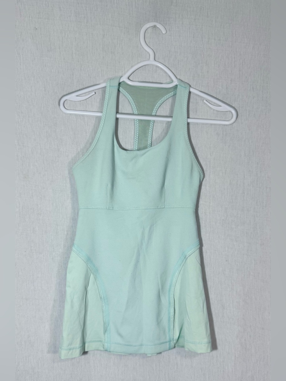 Lululemon size 4 Mint Green Active tank